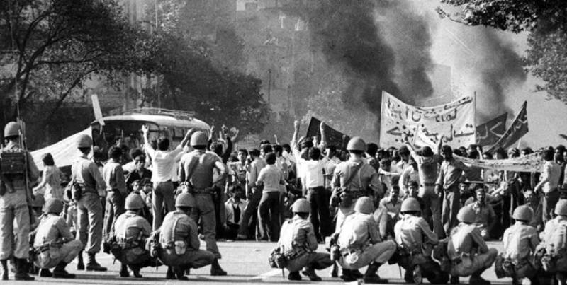 آمریکایی‌ها از کشتار مردم در 17 شهریور حمایت کردند